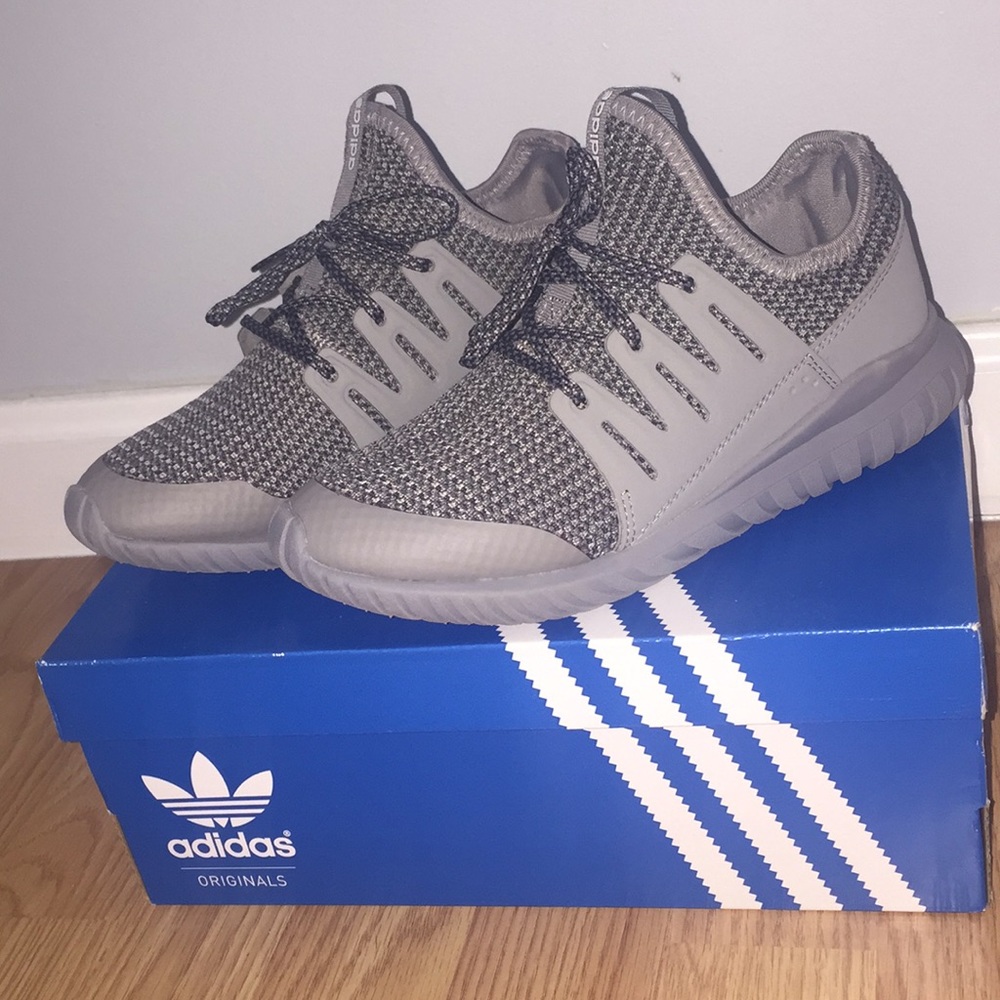 Kids Adidas Tubular